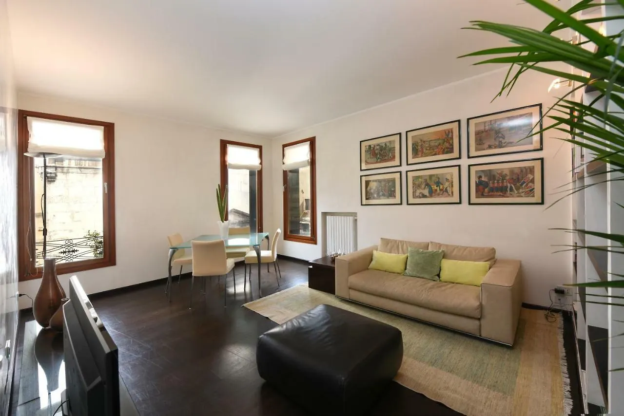 Ca' Fenice 1921 Venecia Apartamento