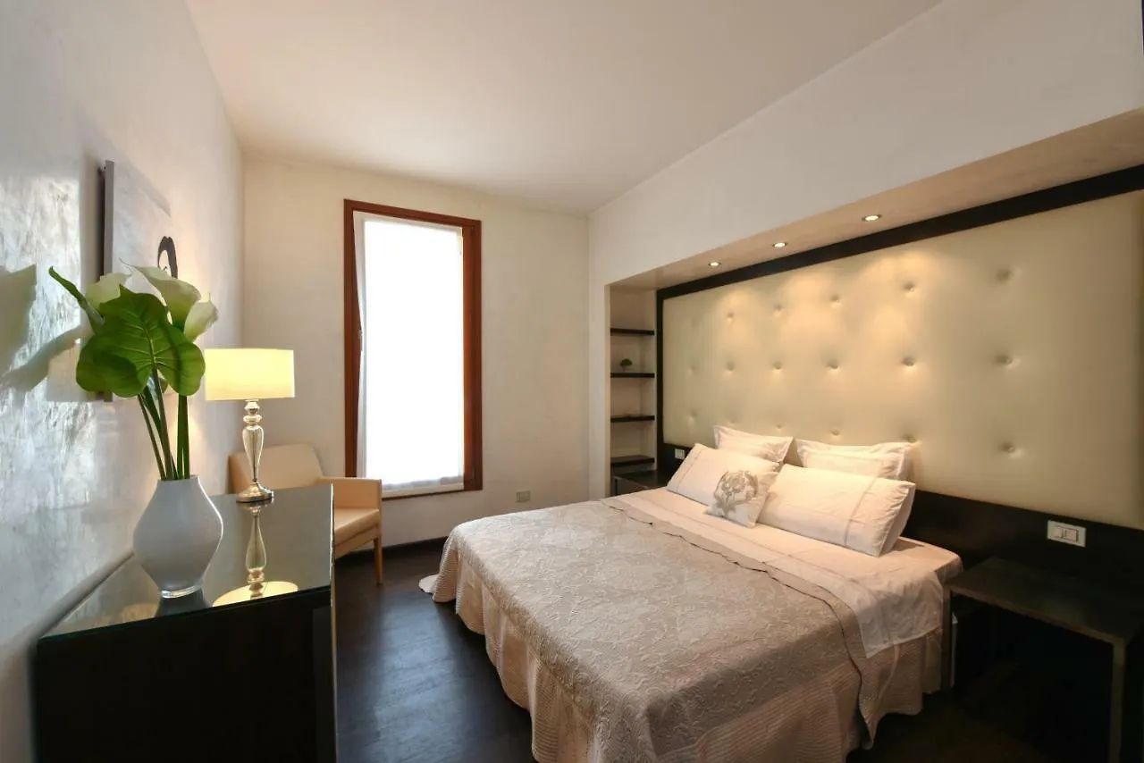 Ca' Fenice 1921 Venecia Apartamento
